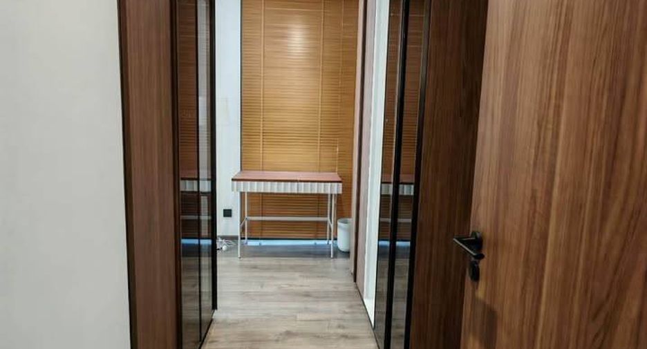 For rent 2 bedrooms condo in Sathon, Bangkok