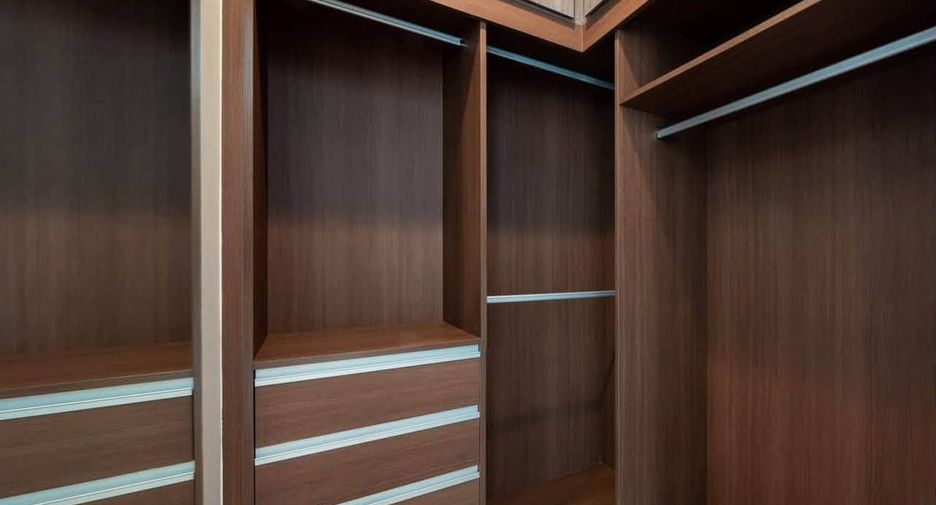 Condo en alquiler de 2 habitaciones en Thon Buri, Bangkok