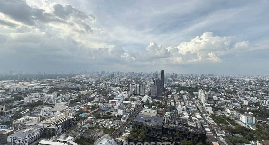 For rent 3 bedrooms condo in Bang Na, Bangkok