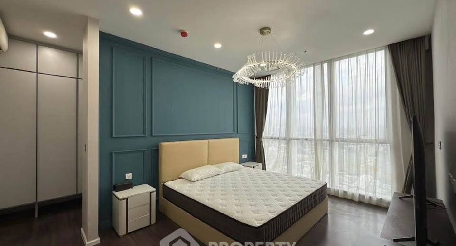 For rent 3 bedrooms condo in Bang Na, Bangkok