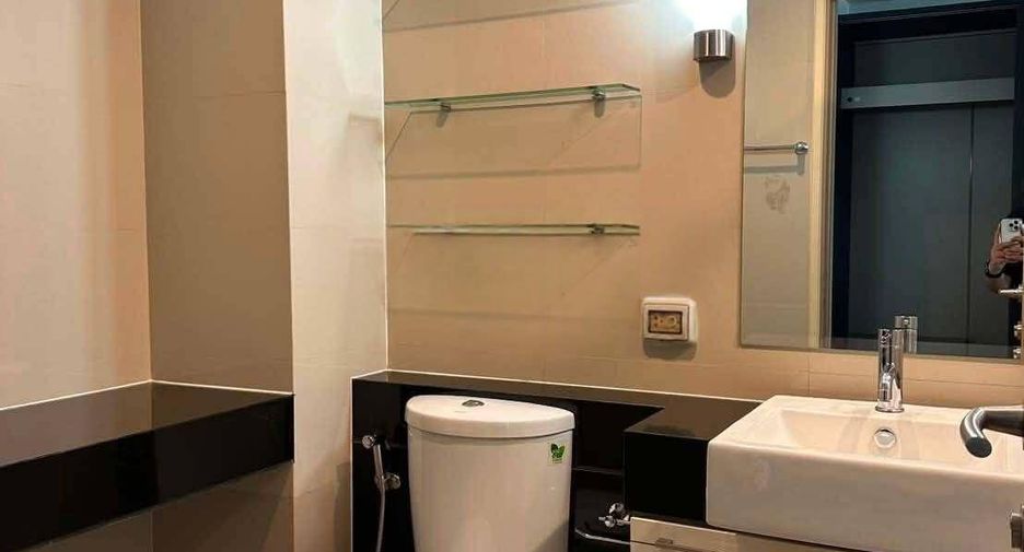 For rent 1 bed condo 