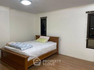 For sale 1 bed condo in Yan Nawa, Bangkok
