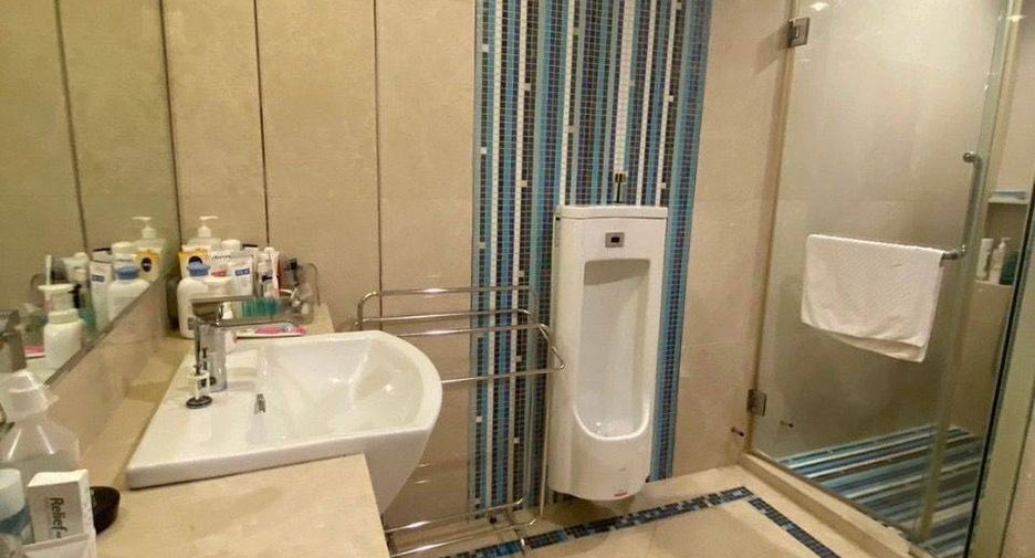 ขาย 4 ห้องนอน คอนโด 