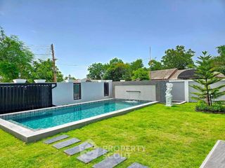 Haus zum Kauf mit 4 Zimmer in Bang Lamung, Chonburi