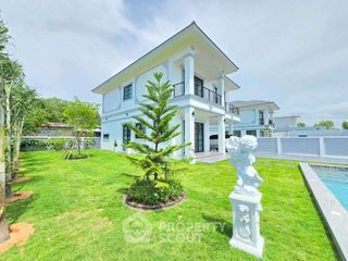 Haus zum Kauf mit 4 Zimmer in Bang Lamung, Chonburi