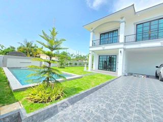 Haus zum Kauf mit 4 Zimmer in Bang Lamung, Chonburi