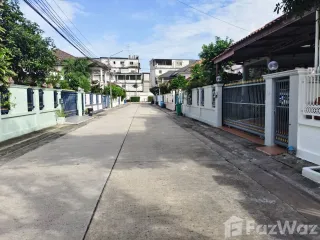 Casa en venta de 4 habitaciones en Mueang Samut Prakan, Samut Prakan