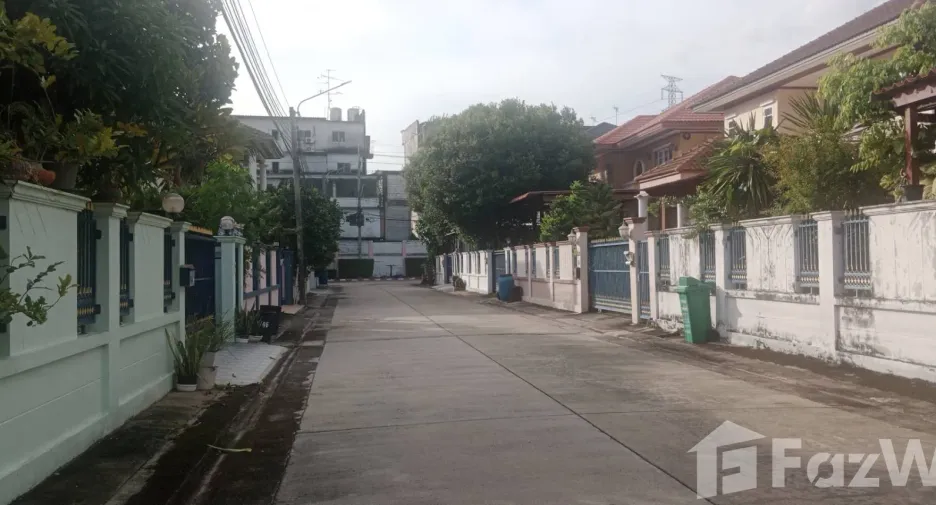Casa en venta de 4 habitaciones en Mueang Samut Prakan, Samut Prakan