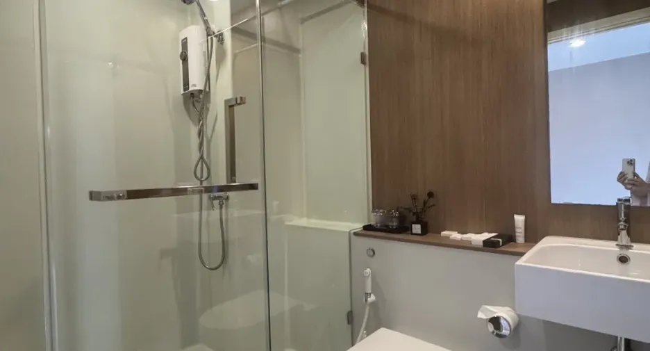 For rent 2 bedrooms condo in Sathon, Bangkok