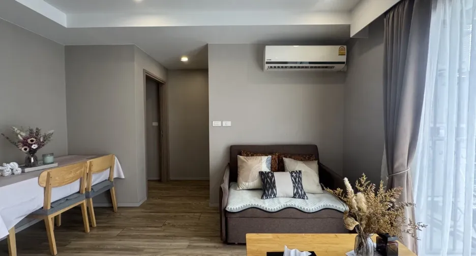 For rent 2 bedrooms condo in Sathon, Bangkok