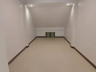 For rent 2 bedrooms retail Space in Samphanthawong, Bangkok