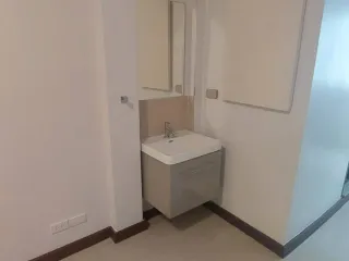 For rent 2 bedrooms retail Space in Samphanthawong, Bangkok