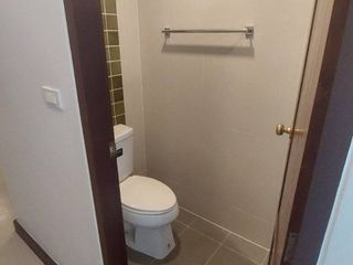 For rent 2 bedrooms retail Space in Samphanthawong, Bangkok