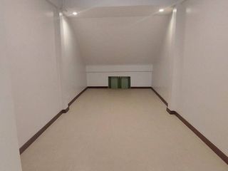 For rent 2 bedrooms retail Space in Samphanthawong, Bangkok
