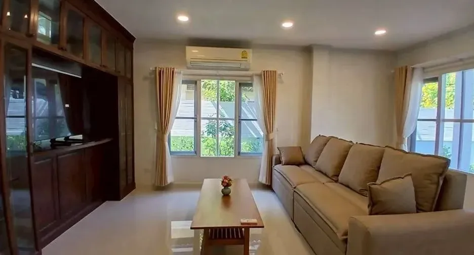 ให้เช่า 4 ห้องนอน บ้านเดี่ยว ใน ลาดกระบัง, กรุงเทพฯ