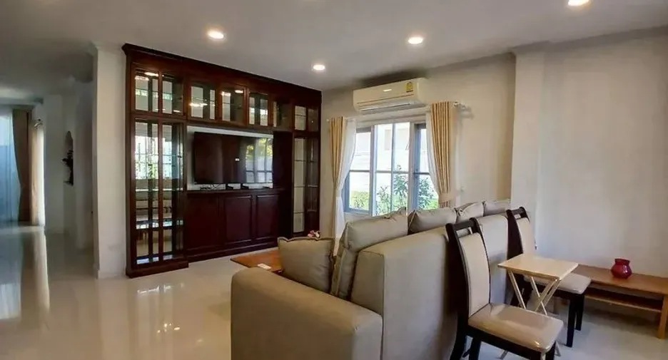 ให้เช่า 4 ห้องนอน บ้านเดี่ยว ใน ลาดกระบัง, กรุงเทพฯ
