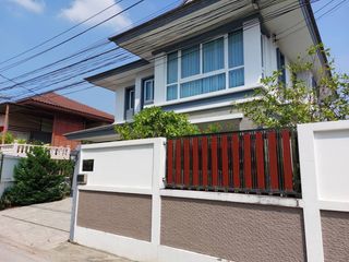 Casa en venta de 4 habitaciones en Chatuchak, Bangkok