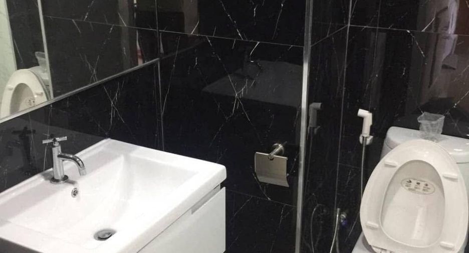 Wohnung zum Kauf mit 1 Zimmer in Si Racha, Chonburi
