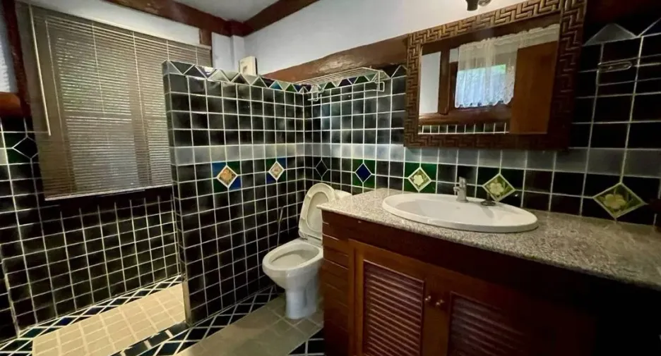 For rent 4 bedrooms house in Hang Dong, Chiang Mai