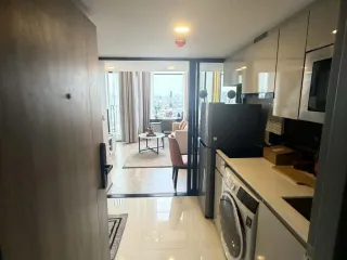 À louer 1 chambre condo à Huai Khwang, Bangkok