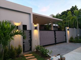 出售 4 卧室 别墅 在 Phuket Town, 普吉
