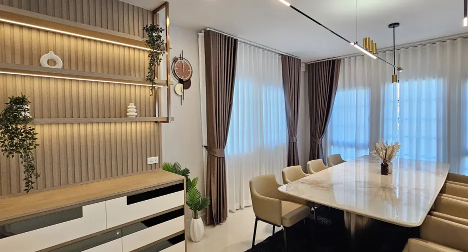 Haus zur Miete und zum Kauf mit 4 Zimmer in Bang Phli, Samut Prakan