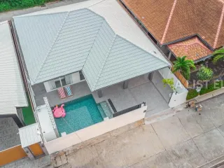Casa en alquiler de 4 habitaciones en Sattahip, Chonburi