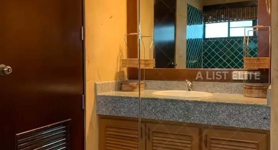 For sale 3 bedrooms house 