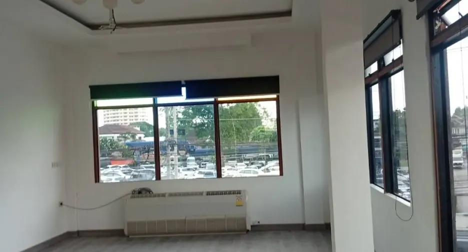 For rent 5 bedrooms office in Mueang Chiang Mai, Chiang Mai