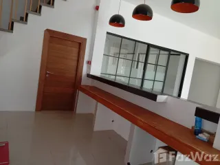 Oficina en alquiler de 5 habitaciones en Mueang Chiang Mai, Chiang Mai