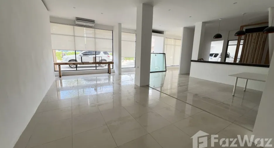 For rent 5 bedrooms office in Mueang Chiang Mai, Chiang Mai