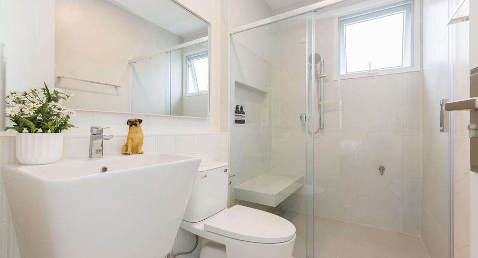 For rent 5 bedrooms house in Mueang Chiang Mai, Chiang Mai