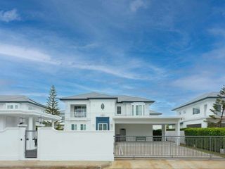 For rent 5 bedrooms house in Mueang Chiang Mai, Chiang Mai