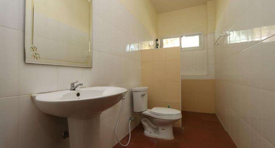 For rent 3 bedrooms house in Mueang Chiang Mai, Chiang Mai