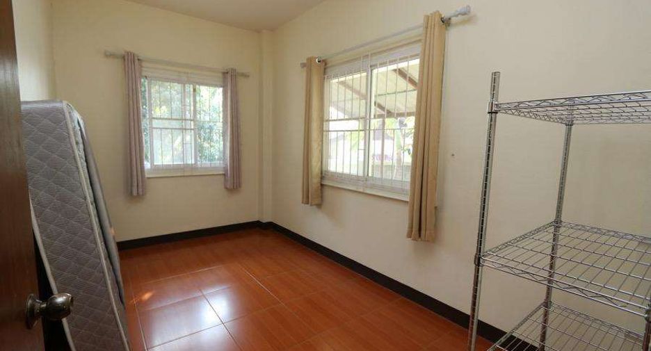 For rent 3 bedrooms house in Mueang Chiang Mai, Chiang Mai