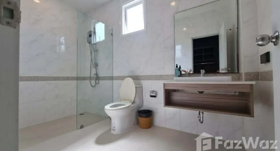 Villa en alquiler de 3 habitaciones en Mueang Phuket, Phuket
