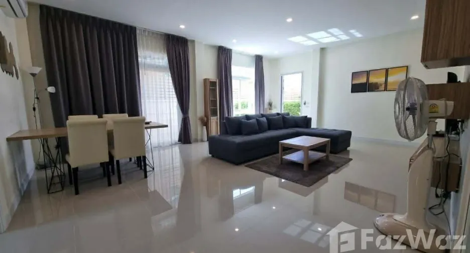 Villa en alquiler de 3 habitaciones en Mueang Phuket, Phuket