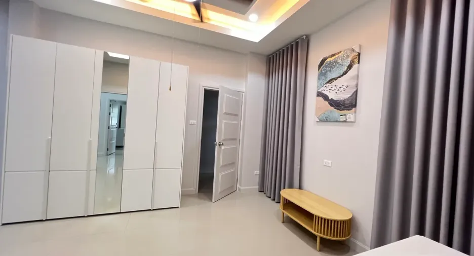 For rent そして for sale 2 ベッドルーム house in Si Racha, Chonburi