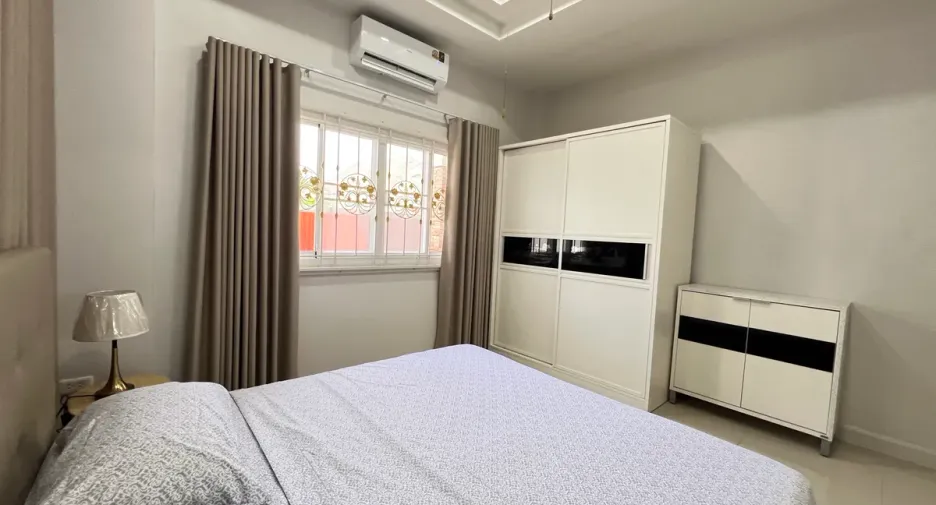 For rent そして for sale 2 ベッドルーム house in Si Racha, Chonburi