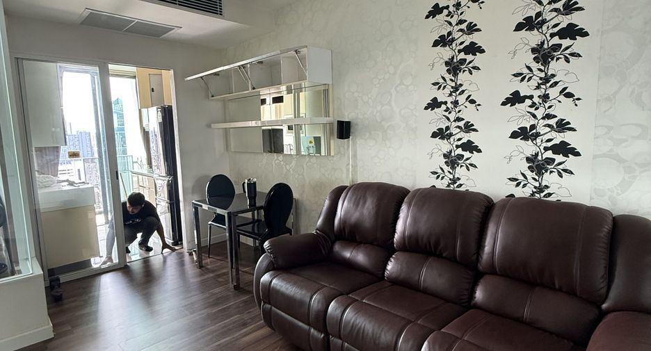For rent 1 bed condo in Phra Khanong, Bangkok