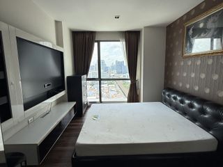 À louer 1 chambre condo à Phra Khanong, Bangkok