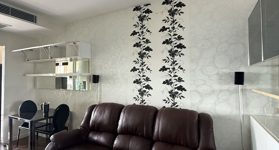 For rent 1 bed condo in Phra Khanong, Bangkok