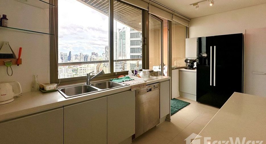 Wohnung zum Kauf mit 3 Zimmer in Khlong Toei, Bangkok