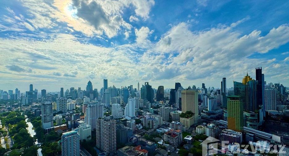 Wohnung zum Kauf mit 3 Zimmer in Khlong Toei, Bangkok