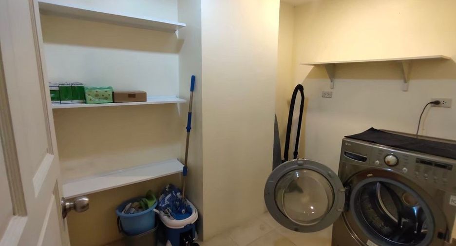 Condo en alquiler de 2 habitaciones en Bang Rak, Bangkok