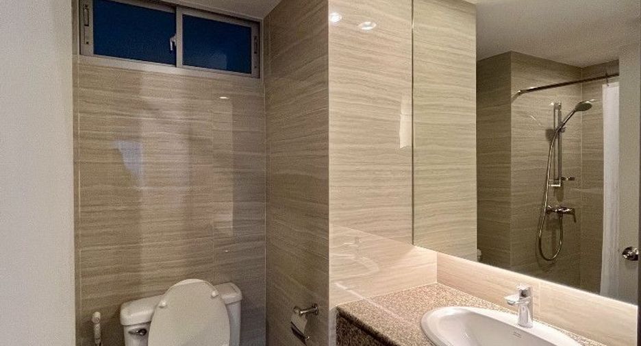 Wohnung zur Miete mit 2 Zimmer in Yan Nawa, Bangkok