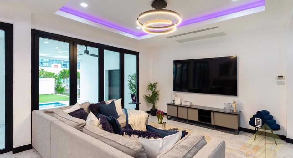 For rent 5 bedrooms house in Jomtien, Pattaya