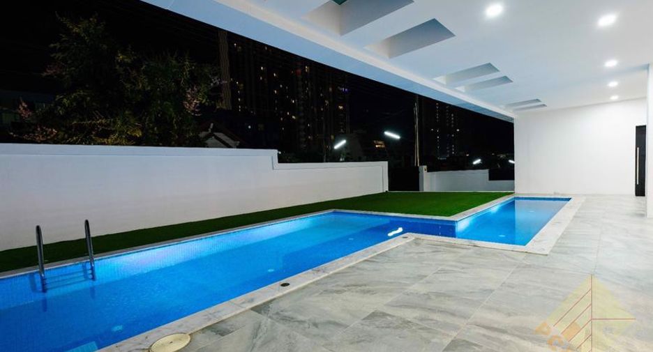 For rent 5 bedrooms house in Jomtien, Pattaya