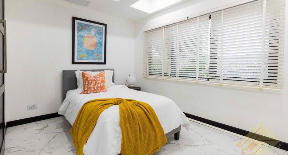 For rent 5 bedrooms house in Jomtien, Pattaya
