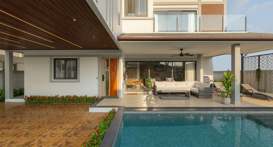 For sale 3 bedrooms villa in Jomtien, Pattaya